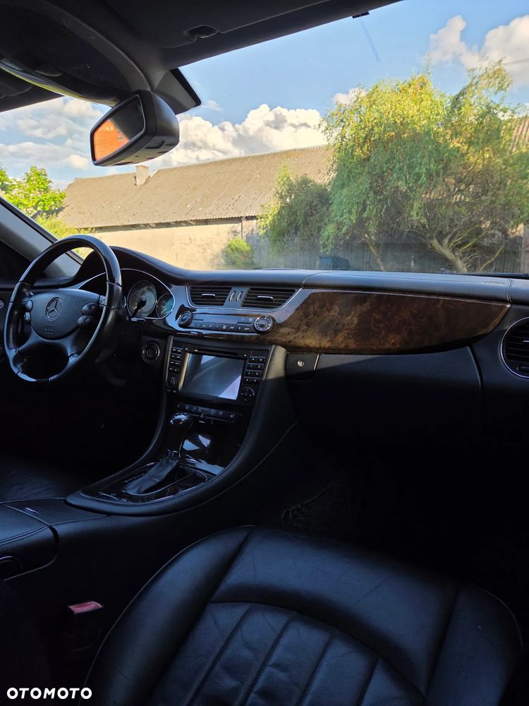 Mercedes-Benz CLS 500 - 31