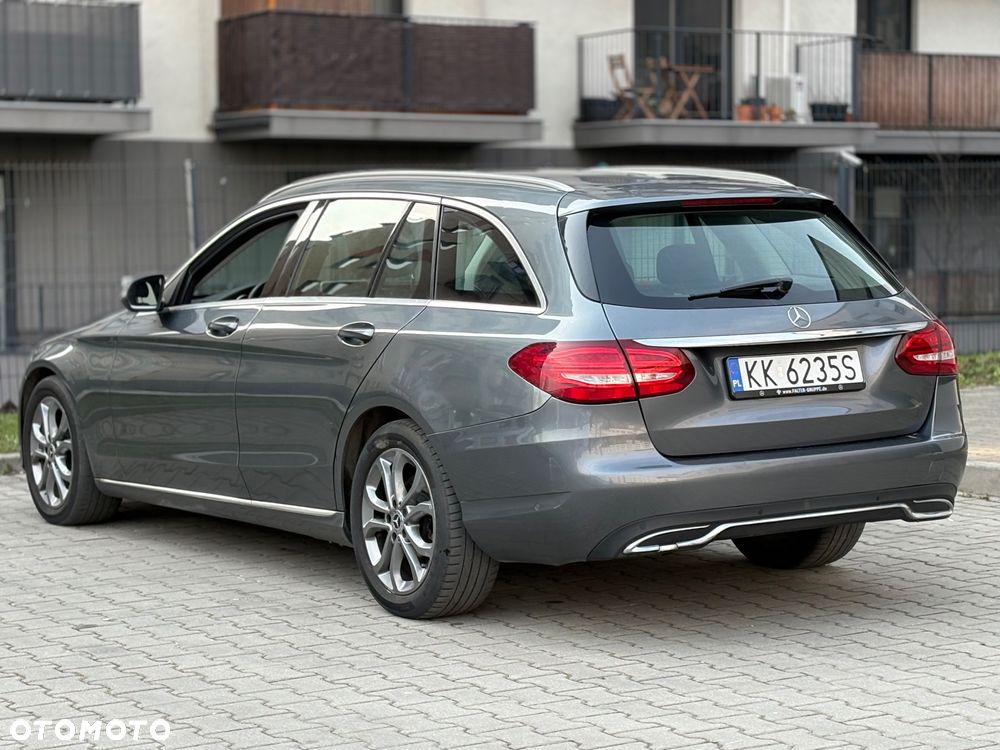 Mercedes-Benz Klasa C 180 7G-TRONIC - 4
