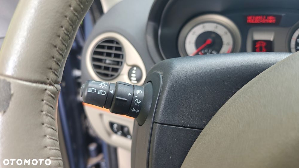 Renault Clio - 16