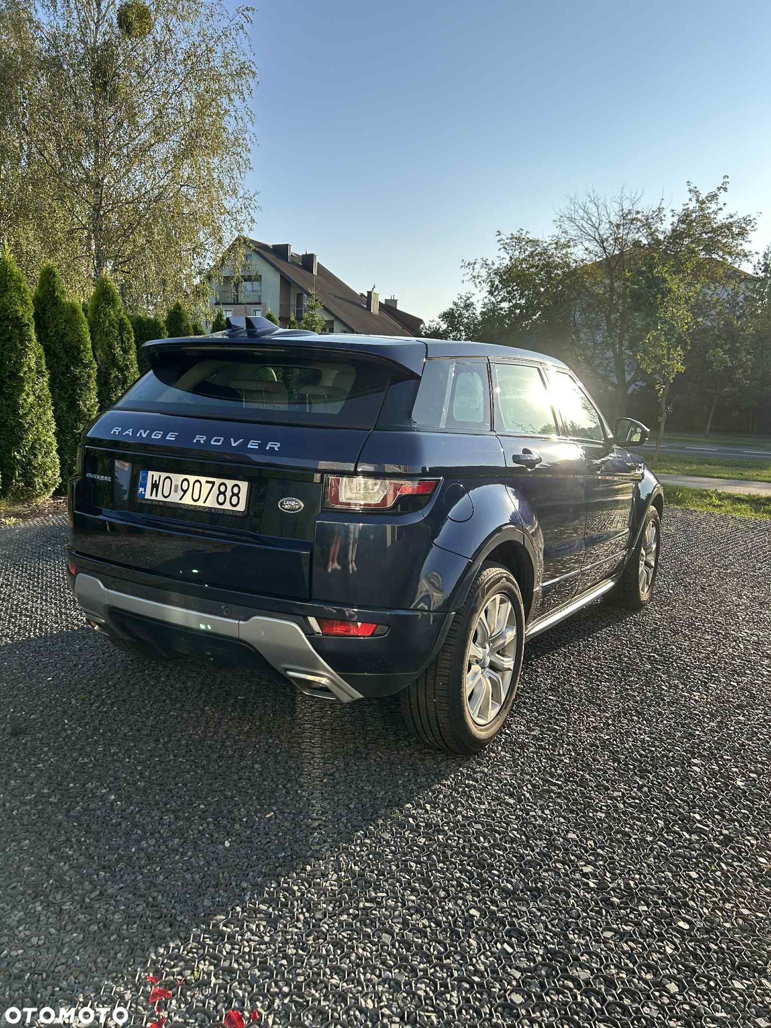 Land Rover Range Rover Evoque 2.0 D150 R-Dynamic - 9
