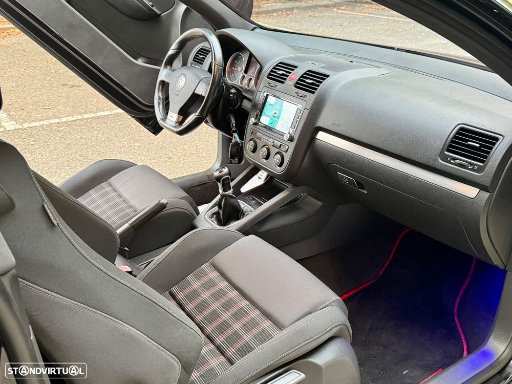 VW Golf 2.0 GTi - 14