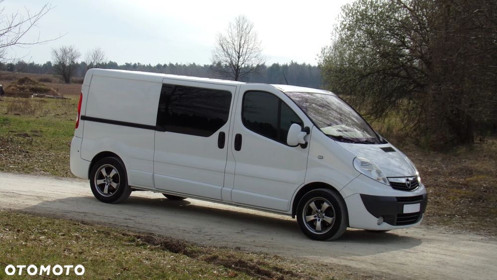 Opel VIVARO 2.5 150KM * L2H1 * KLIMA * SERWIS * DUBEL KABINA * ZADBANY ! - 14