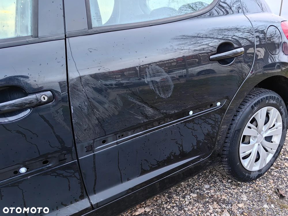 Peugeot 207 1.4 HDi Presence Euro5 - 14