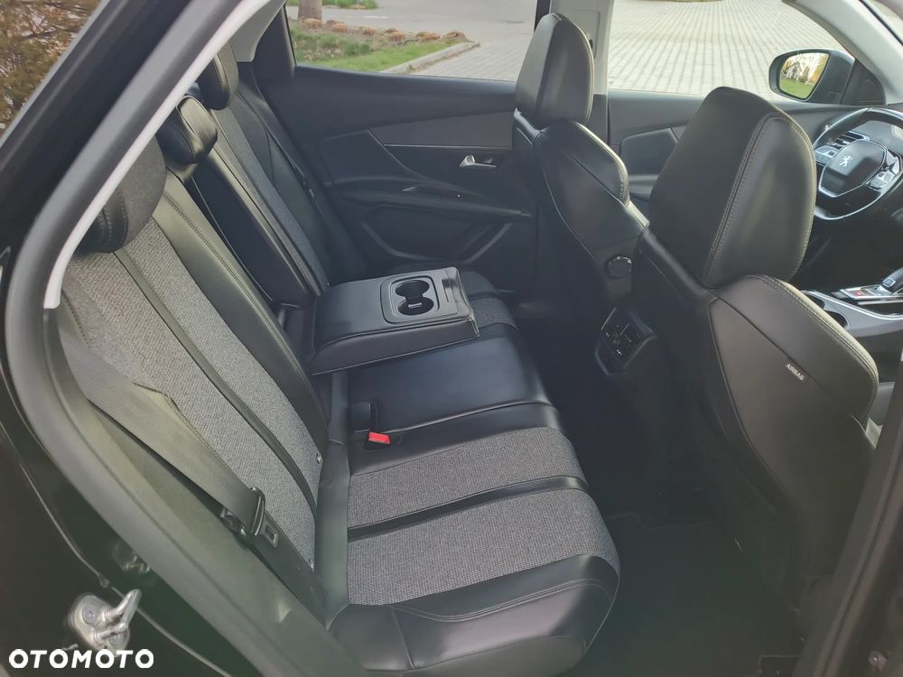 Peugeot 3008 - 26