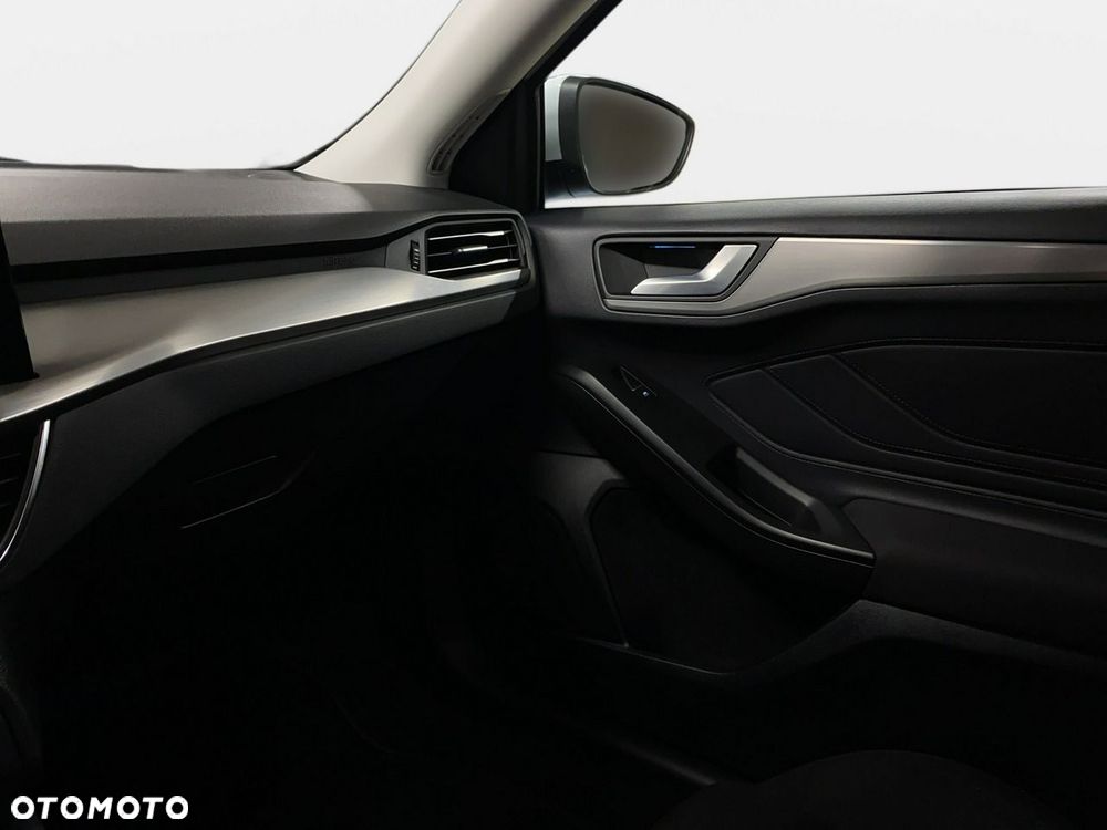 Ford Focus - 28