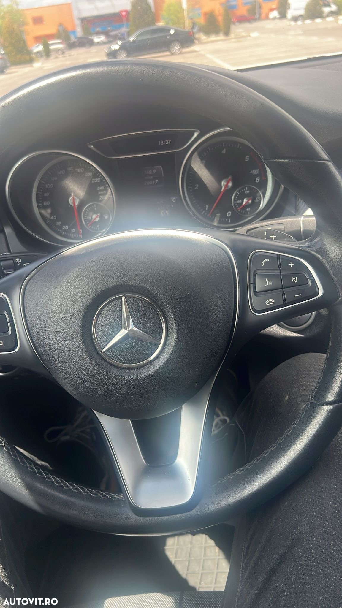 Mercedes-Benz GLA 200 d Aut. - 7