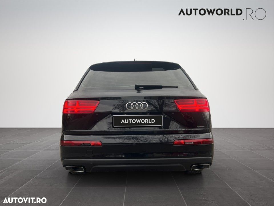 Audi Q7 - 6