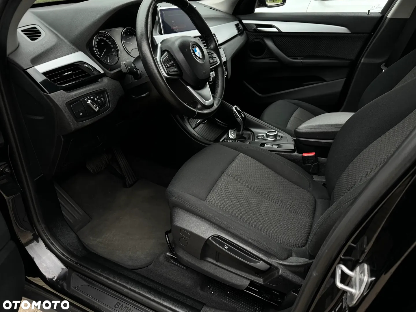 BMW X3 sDrive18d Business Edition - 25