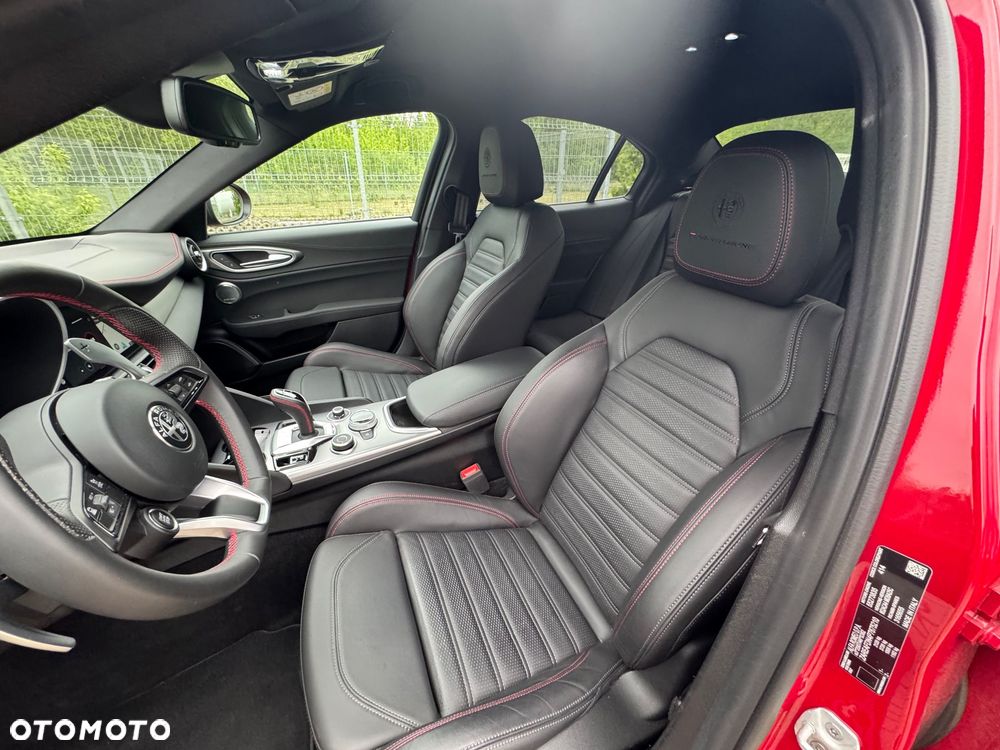 Alfa Romeo Giulia 2.0 Turbo Competizione Q4 - 19