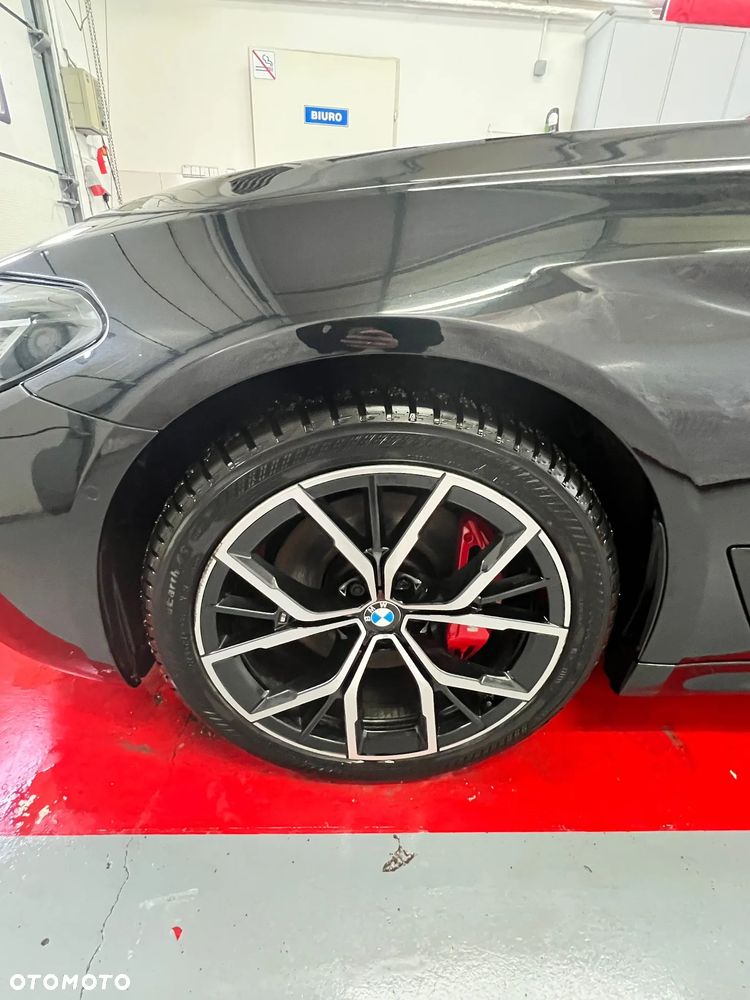 BMW Seria 5 520d xDrive - 9