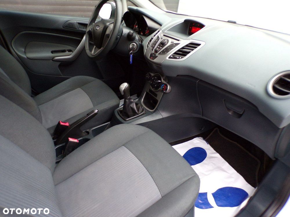 Ford Fiesta 1.25 Trend EU5 - 21