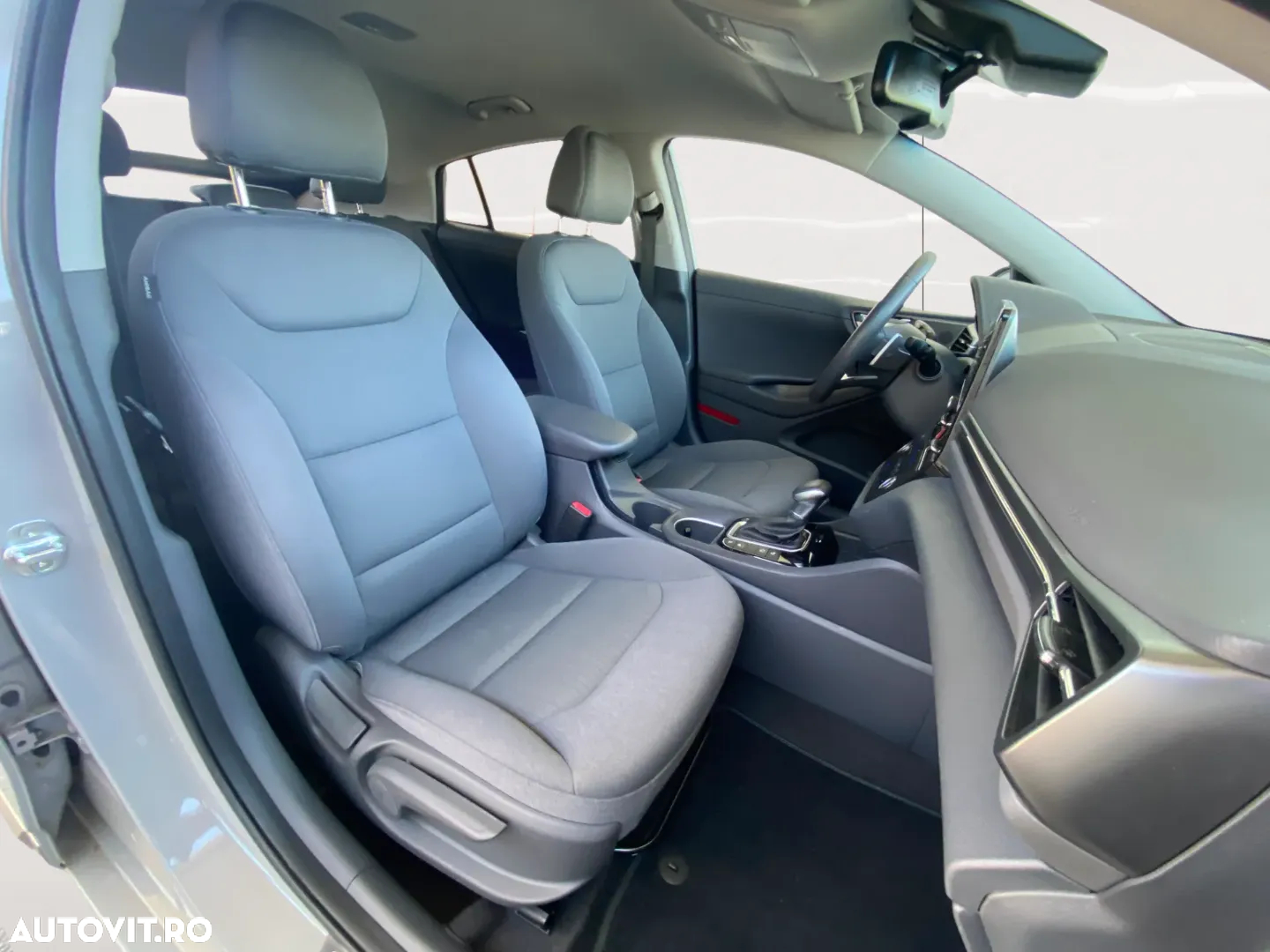 Hyundai IONIQ Plug-in-Hybrid 1.6 GDI Style - 10