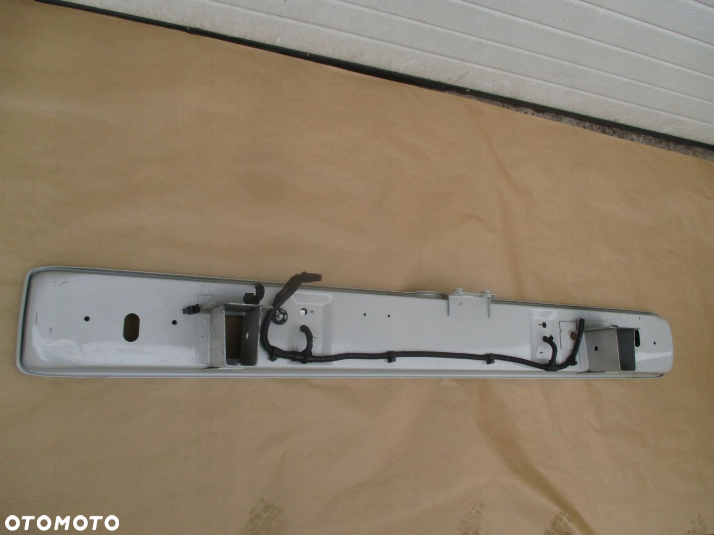 Belka tylna rama doka kabina VW T5 T6 7F0803703B - 4