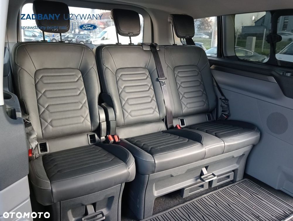 Ford Tourneo Custom - 23