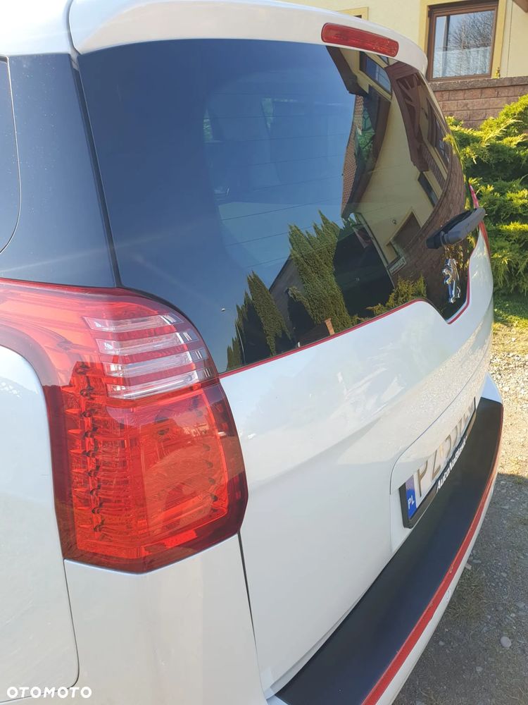 Peugeot 5008 2.0 HDi Allure 7os - 21