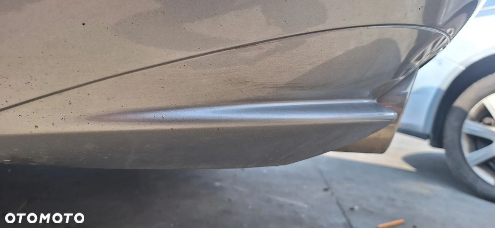 Alfa Romeo 159 Sedan  Zderzak Tył Tylny Pod Pdc Kod Lakieru 651 - 8