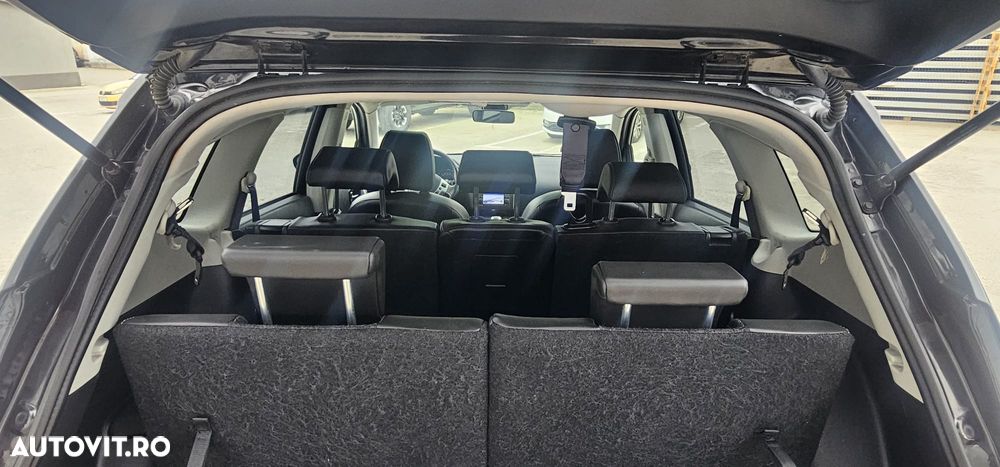 Nissan Qashqai+2 2.0 dCi DPF 4x4 Aut acenta - 6