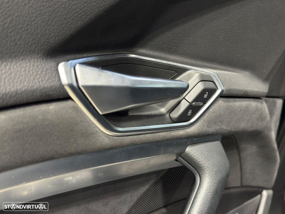 Audi e-tron 55 quattro S line - 13