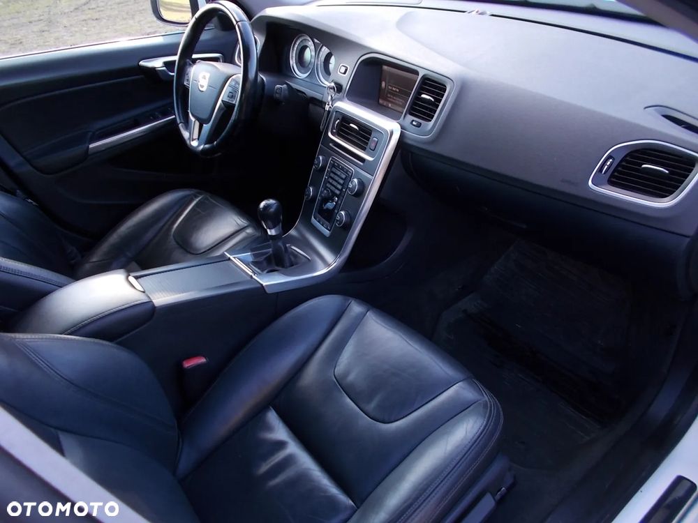 Volvo V60 D4 Edition - 9