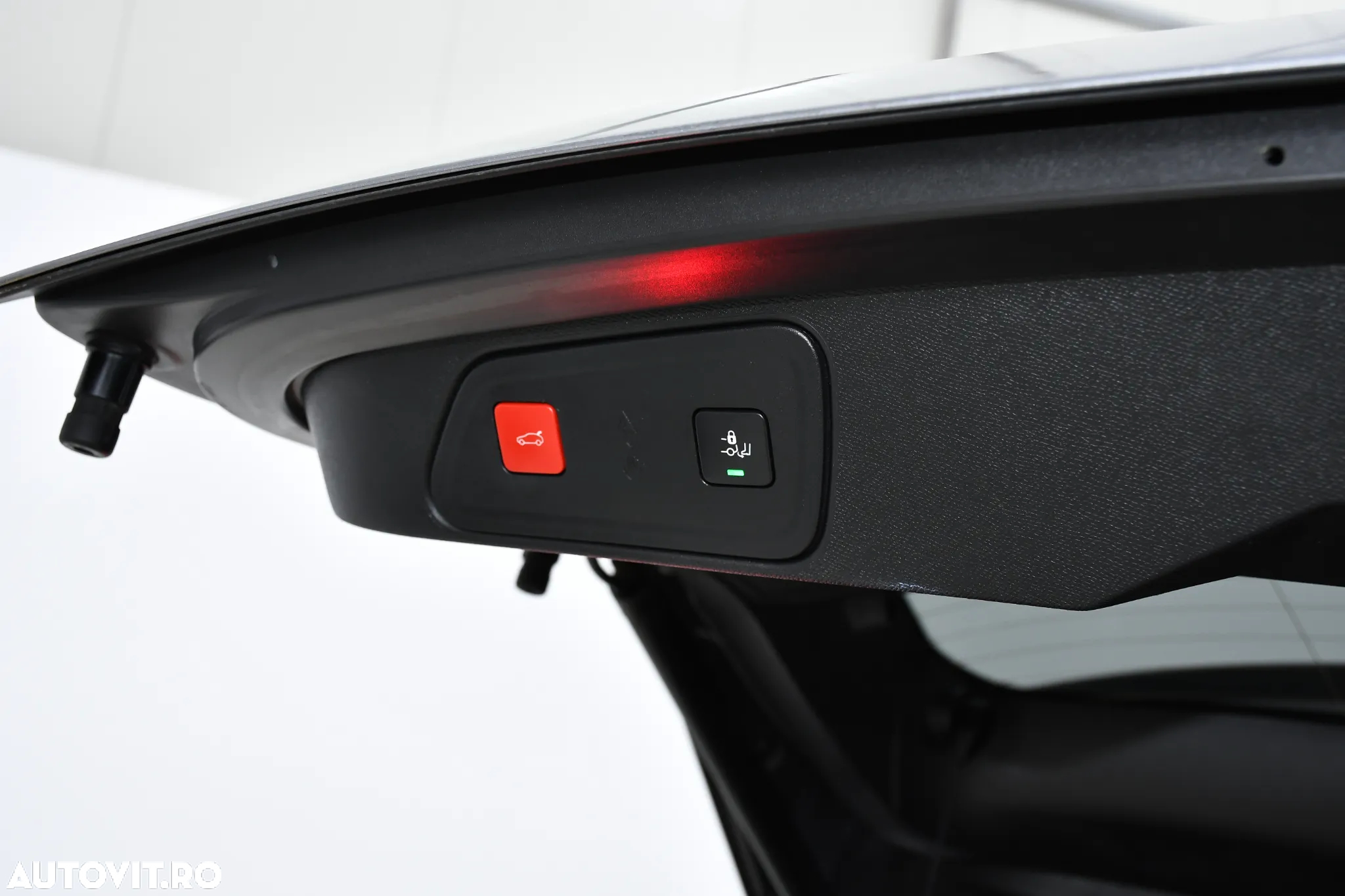 Peugeot 3008 PHEV EAT8 Allure - 29