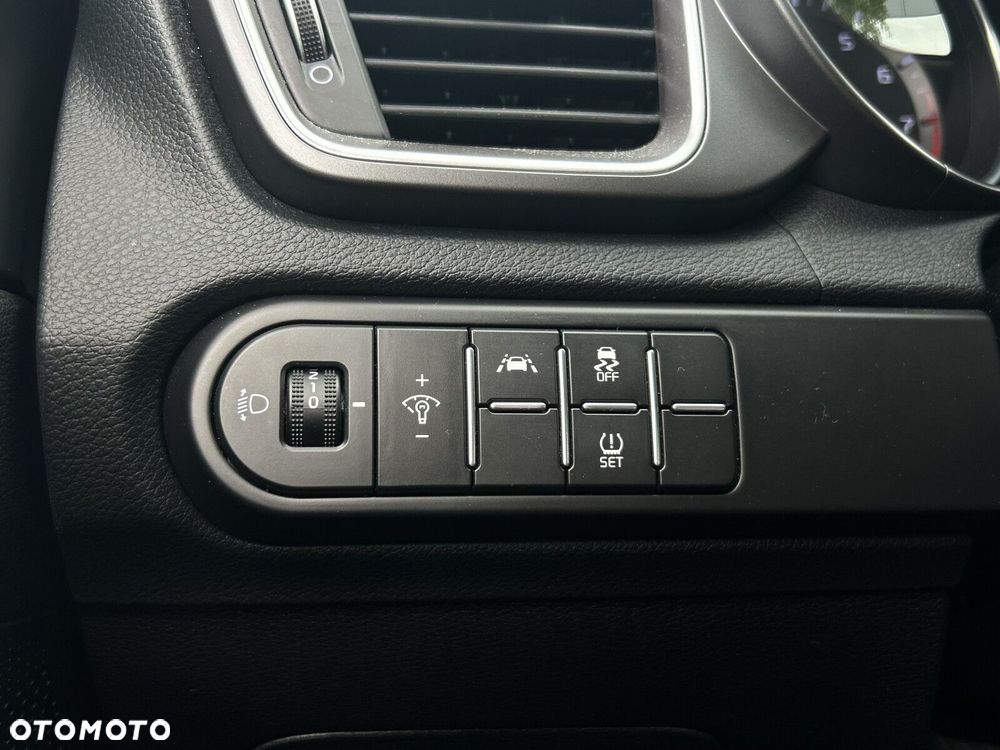 Kia Ceed 1.4 T-GDI M - 27