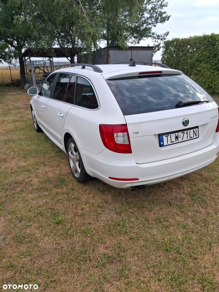 Skoda Superb 1.8 TSI Ambition DSG - 2