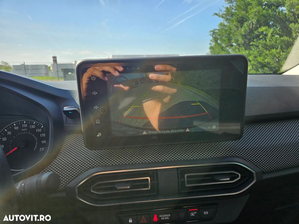 Dacia Logan TCe 90 MT6 Comfort - 9