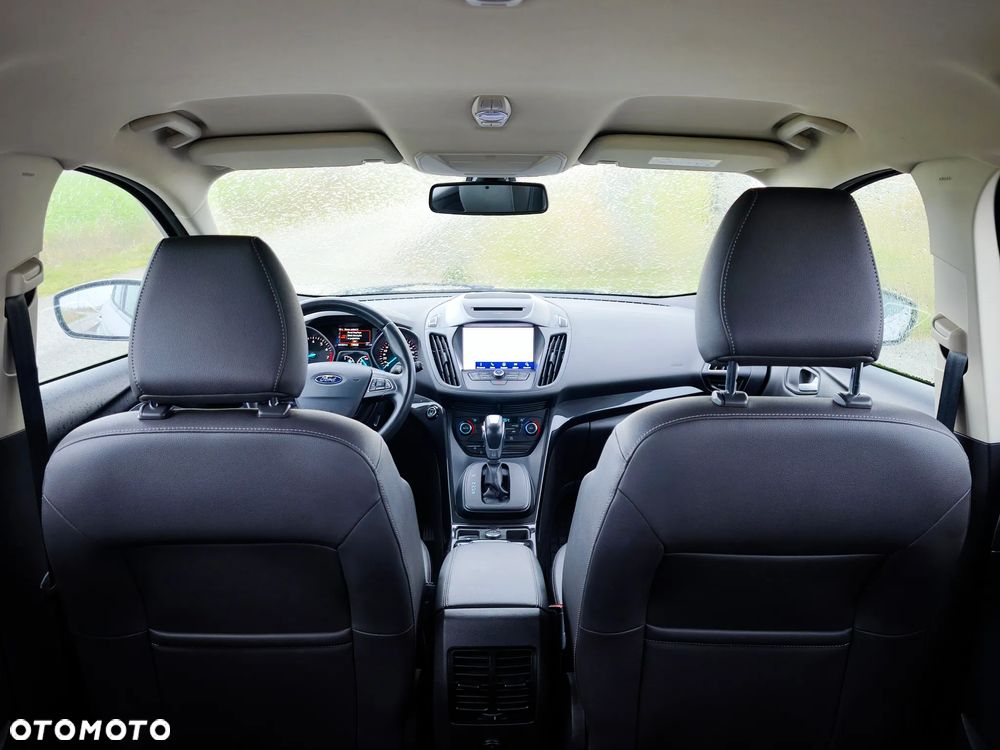 Ford Kuga 1.5 EcoBoost 2x4 Titanium - 13