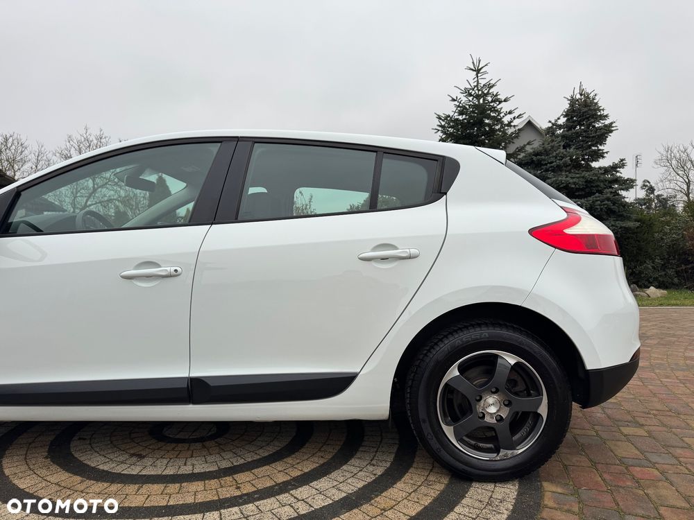 Renault Megane 1.6 16V 100 Authentique - 12