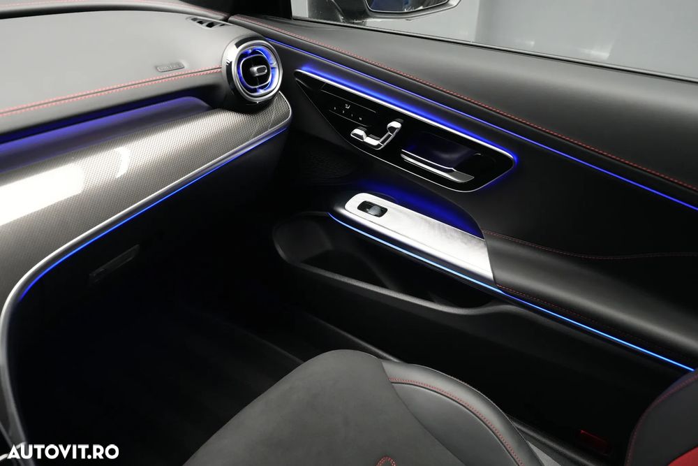 Mercedes-Benz CLE Mercedes-AMG 53 4MATIC+ AMG SPEEDSHIFT TCT 9G - 36