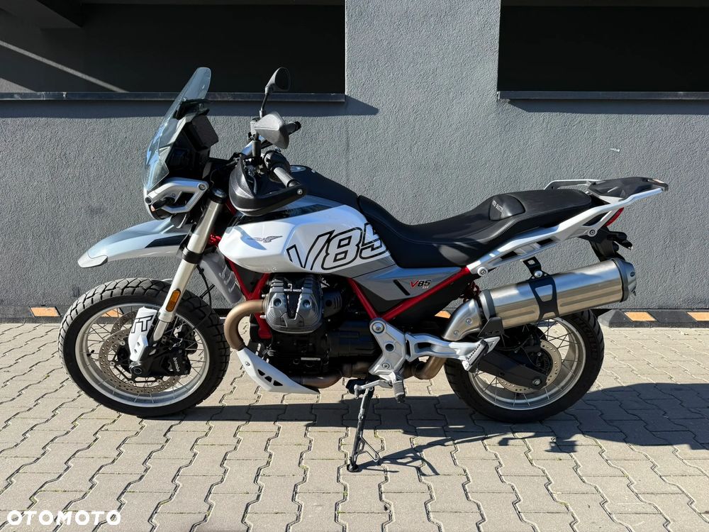 Moto Guzzi V85 - 3