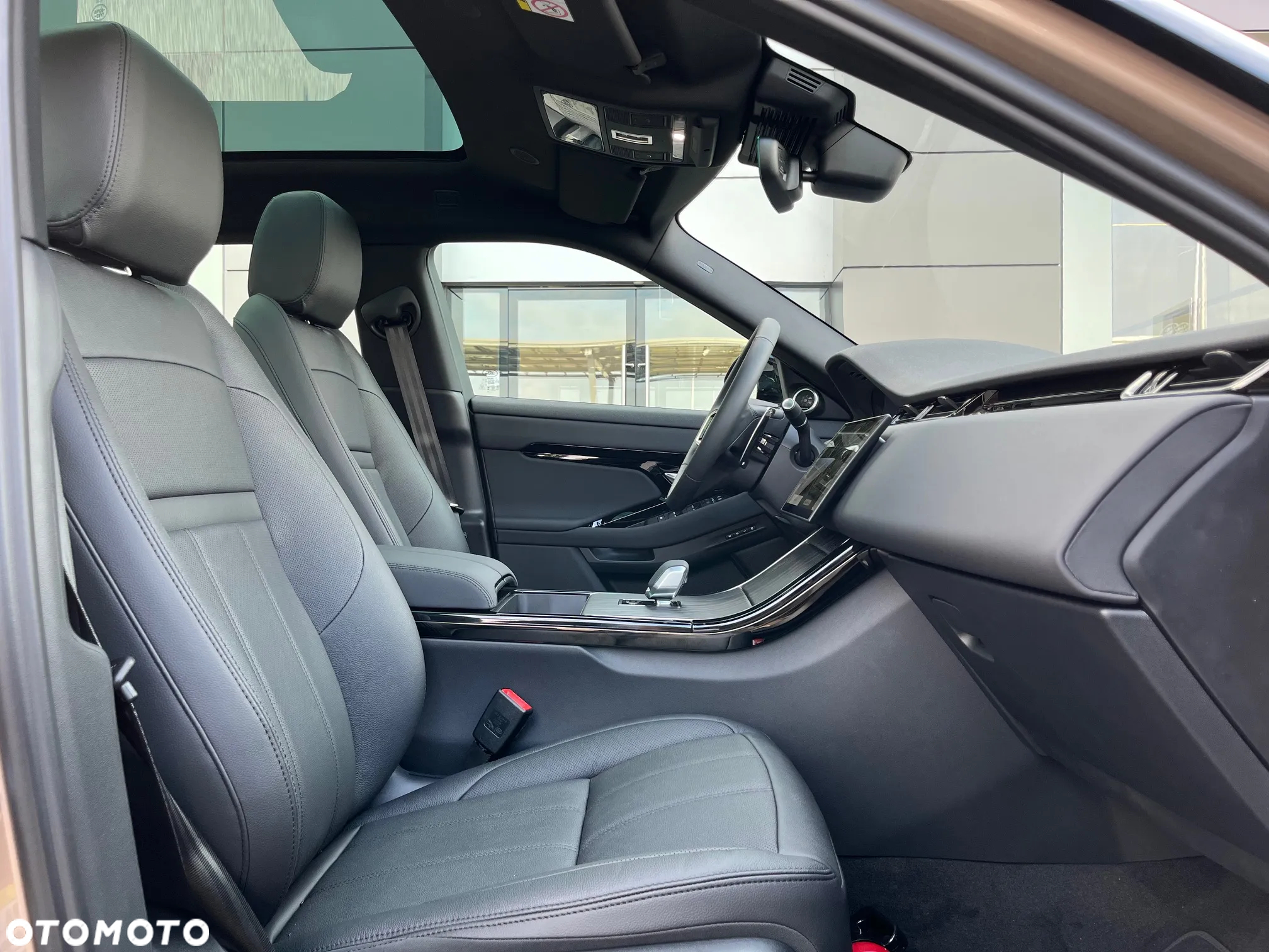 Land Rover Range Rover Evoque - 11