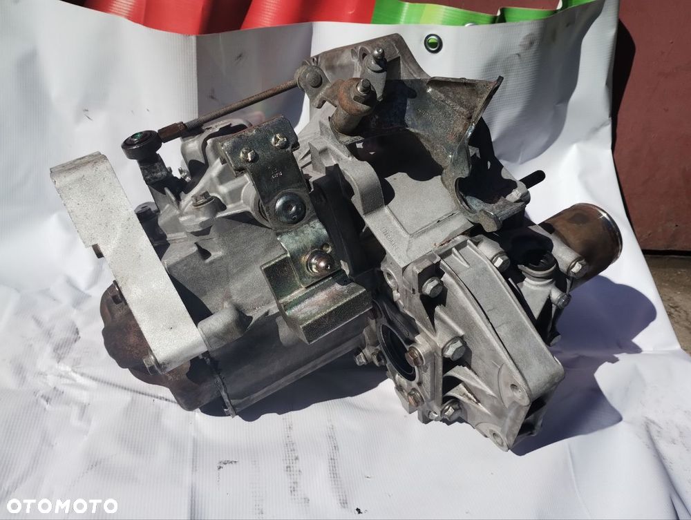 SKRZYNIA BIEGÓW 55204040 FIAT PANDA II 1.3MJTD - 6