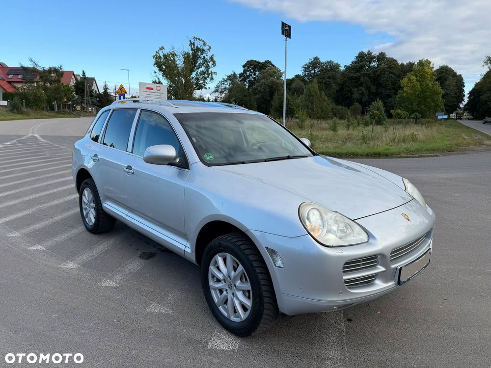 Porsche Cayenne - 4