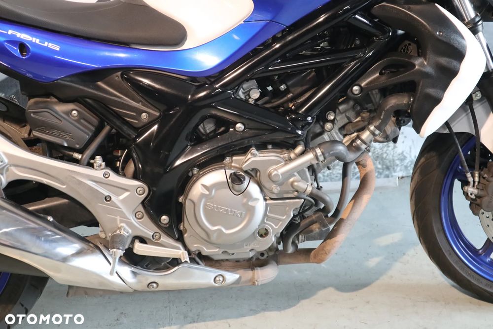 Suzuki Gladius - 18