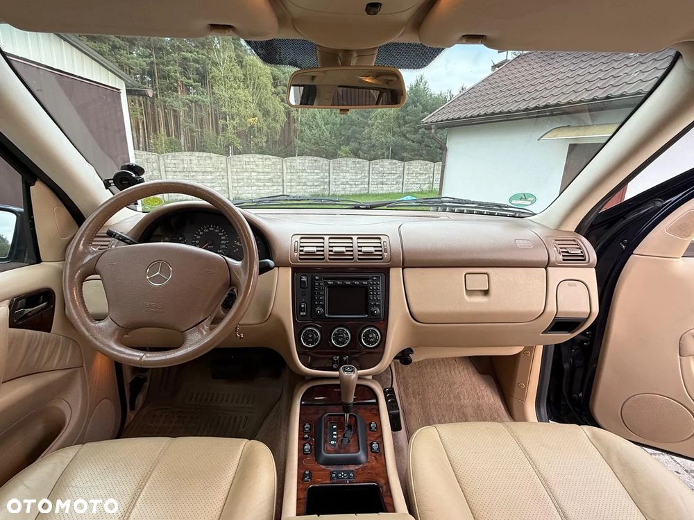 Mercedes-Benz ML - 13