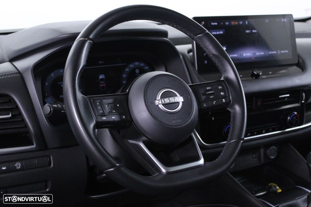 Nissan Qashqai 1.3 DIG-T N-Connecta LED+SKY - 21