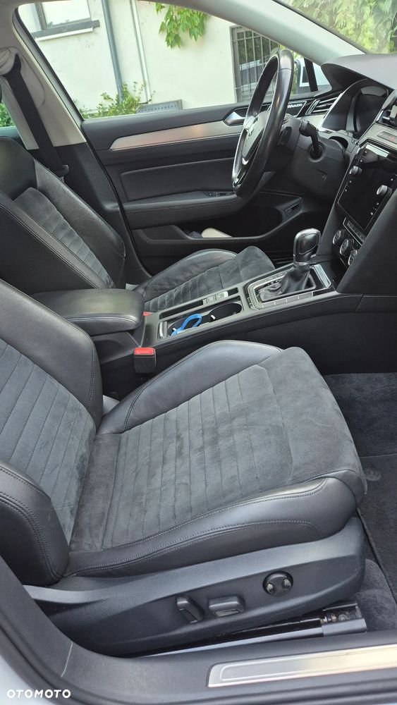 Volkswagen Passat 2.0 TDI SCR (BlueMotion Technology) DSG Highline - 19
