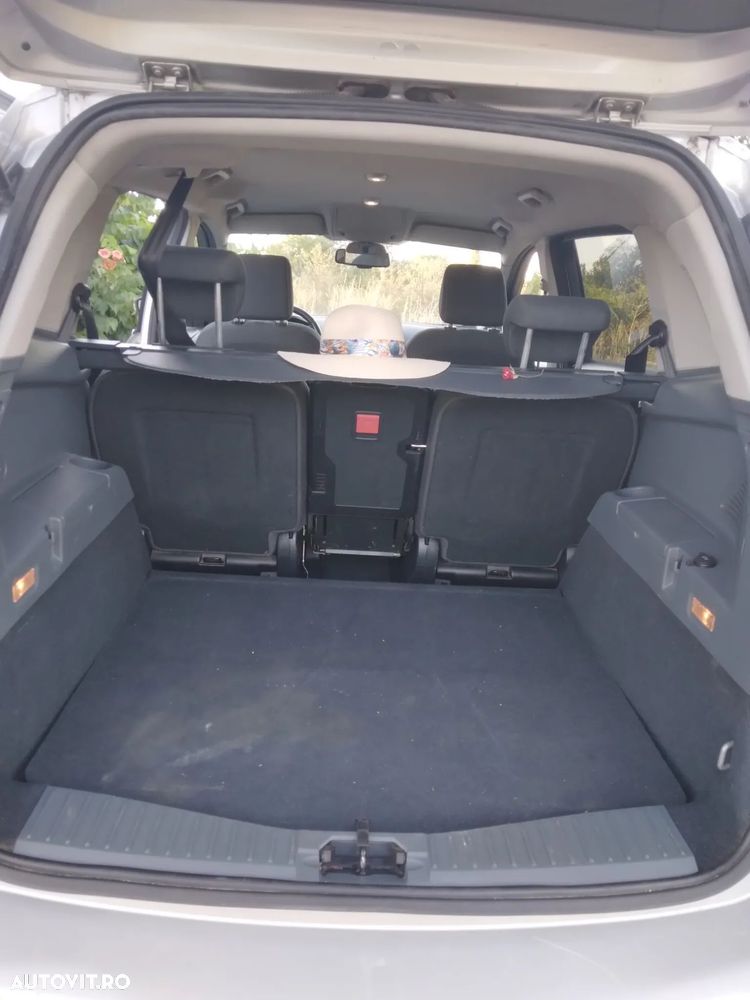 Ford Grand C-Max - 6
