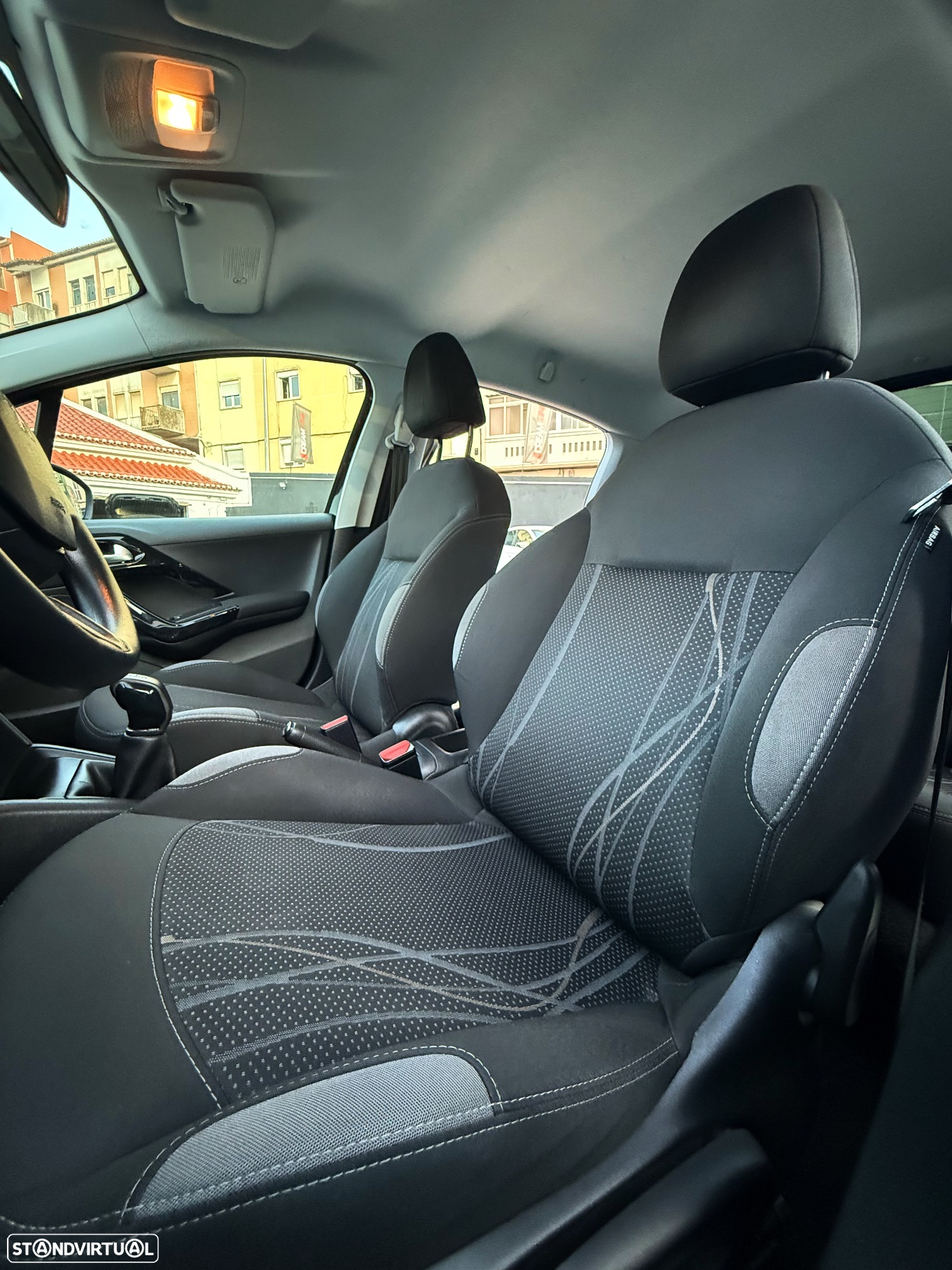 Peugeot 208 1.0 VTi Access - 8