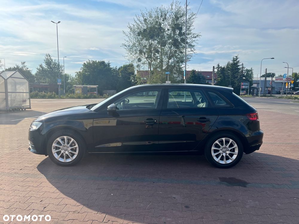 Audi A3 Sportback 1.4 TFSI Ambition - 4