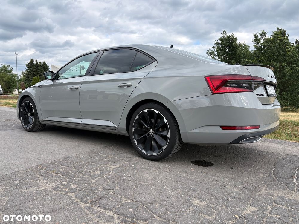 Skoda Superb 1.5 TSI Sportline DSG - 9