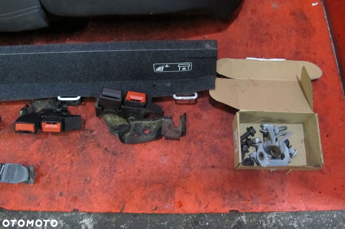 RENAULT CLIO 3 III LIFT PO LIFCIE SIEDZENIA TYLNE KANAPA TYŁ ISOFIX - 7