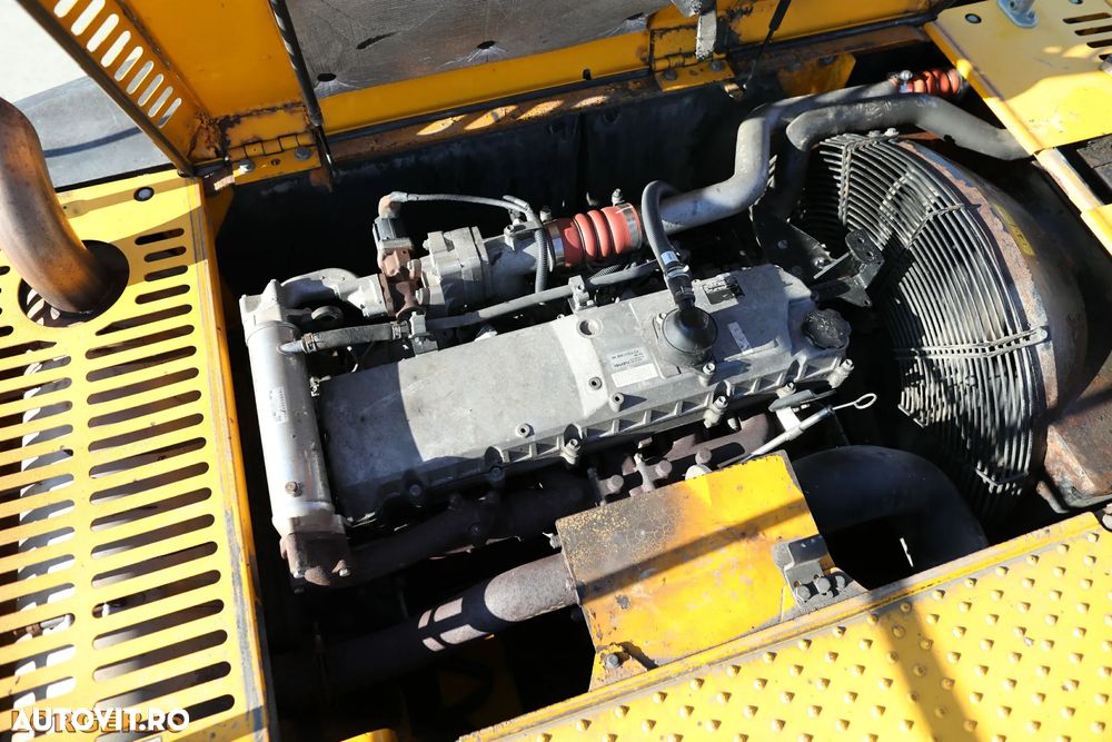 JCB JCB JS290 LC - 11