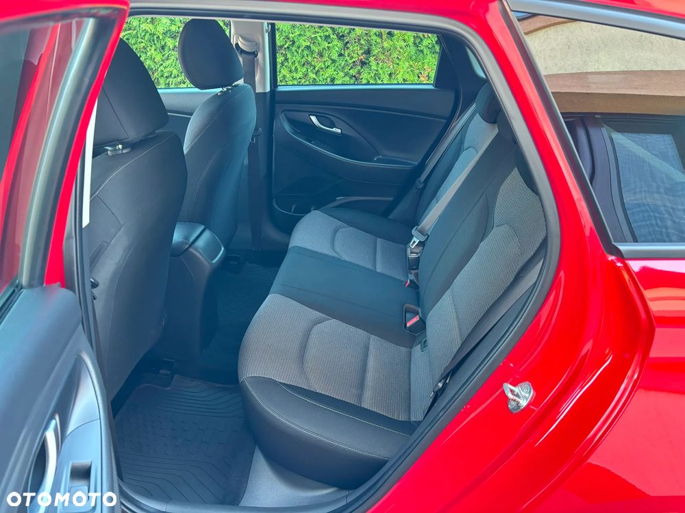 Hyundai i30 1.5 DPI Modern - 27