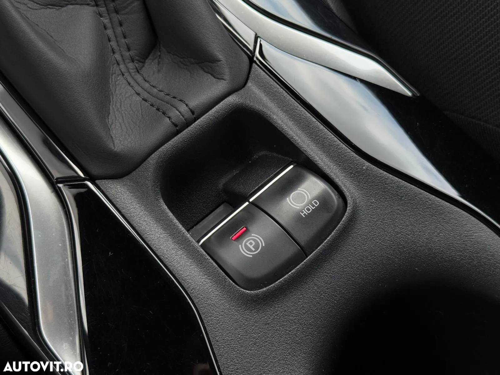 Toyota Corolla 1.8 HSD Eco - 25