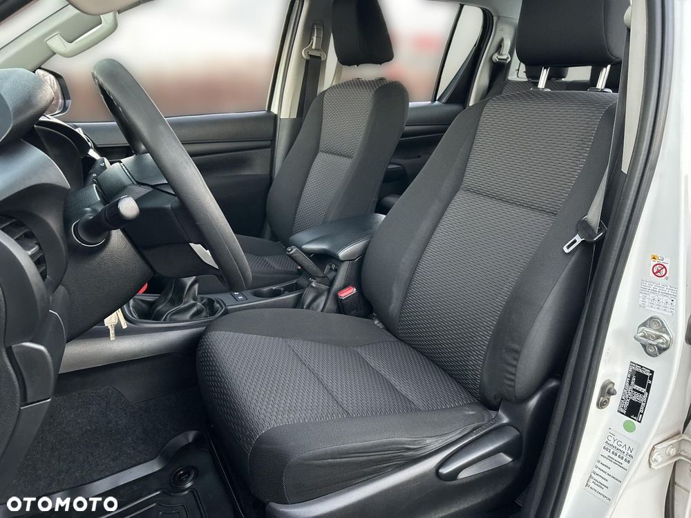 Toyota Hilux 2.4 D-4D Double Cab DLX 4x4 - 10