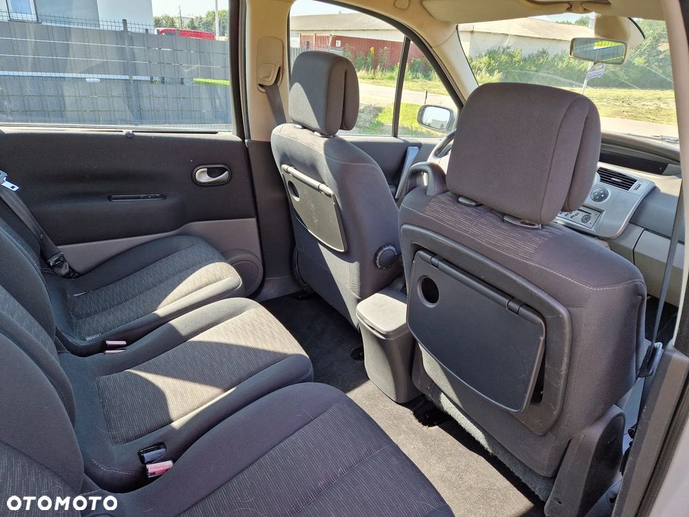 Renault Scenic dCi 130 FAP Expression - 16