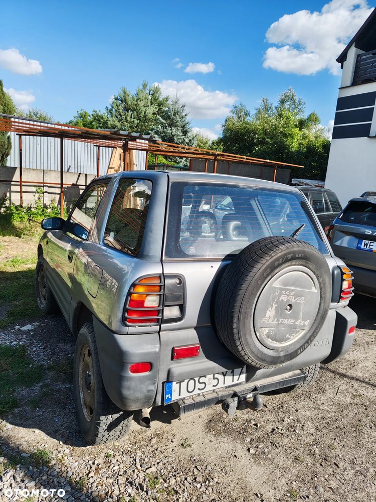 Toyota RAV4 2.0 - 3