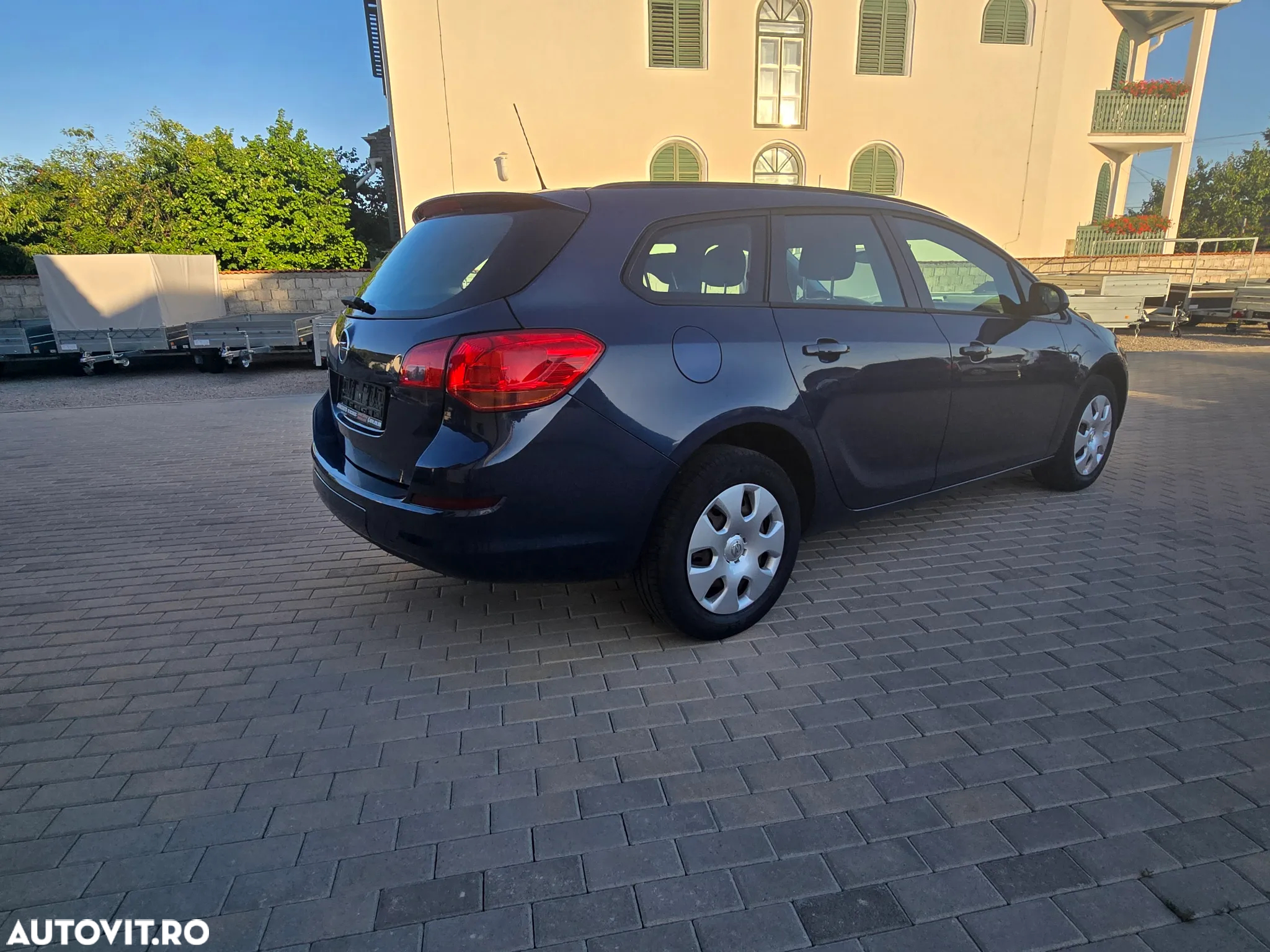 Opel Astra 1.4 EcoFLEX Edition - 4